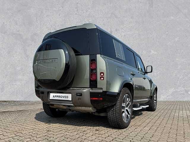 Land Rover Defender 110 Dynamic HSE