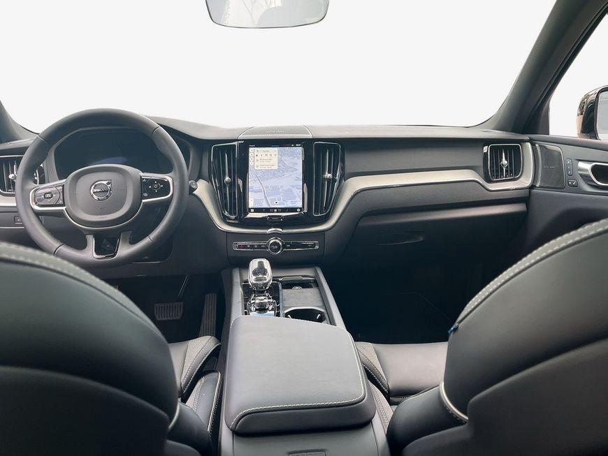 Volvo XC60 AWD Dark Plus T6