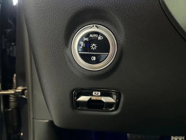 Mercedes-Benz C 180 AMG Line Sedan