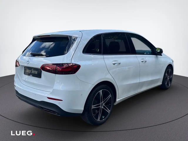 Mercedes-Benz B 200 Progressive Sedan