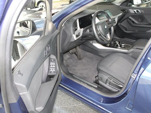 BMW 118 118i Advantage pakket