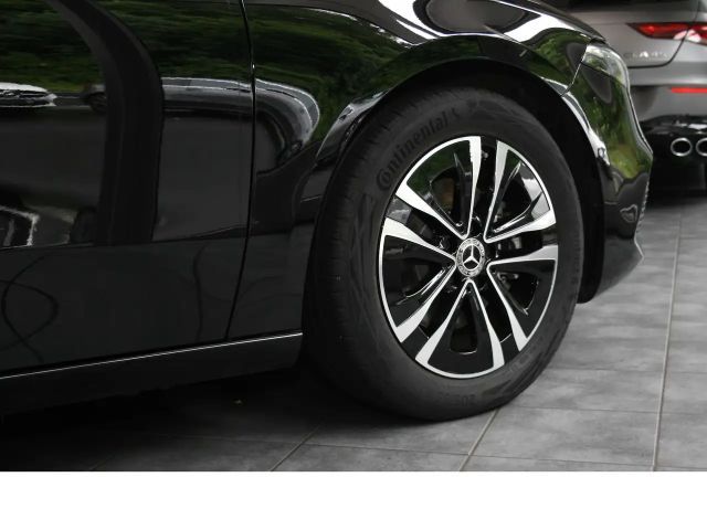 Mercedes-Benz A 180 A 180 d