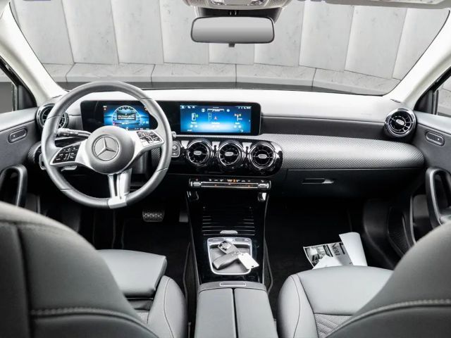 Mercedes-Benz A 180 Hatchback