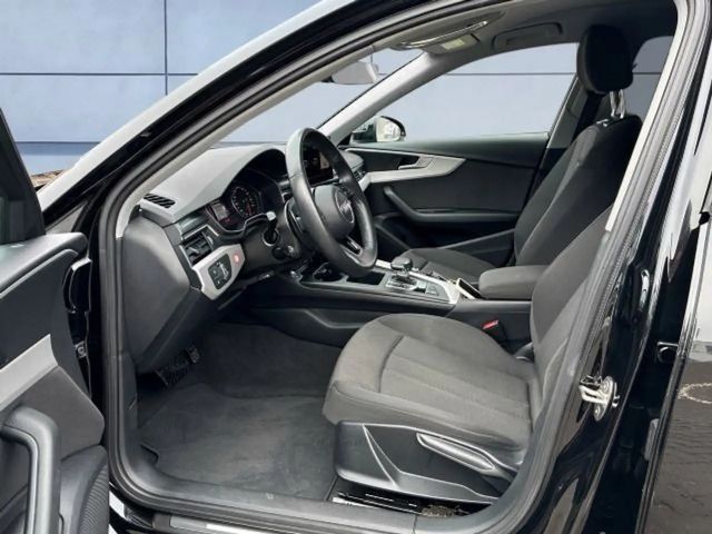 Audi A4 35 TFSI Business S-Tronic