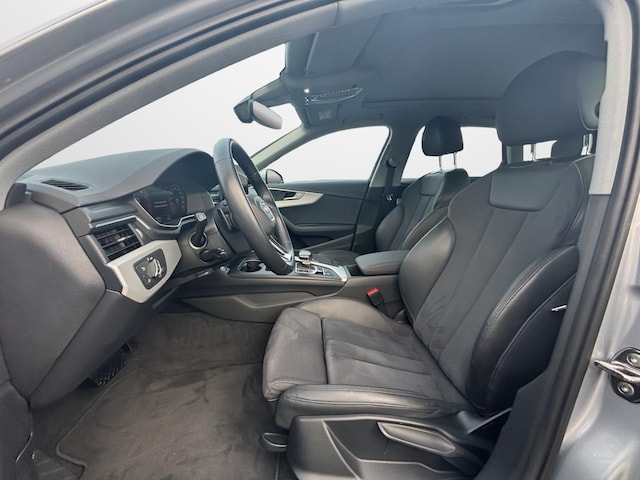 Audi A4 40 TFSI Avant Quattro S-Tronic