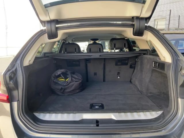 BMW 320 320e Touring xDrive