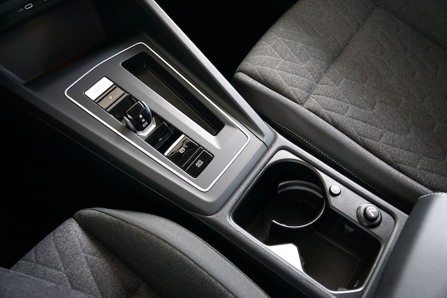 Volkswagen Golf 2.0 TDI DSG IQ.Drive Move