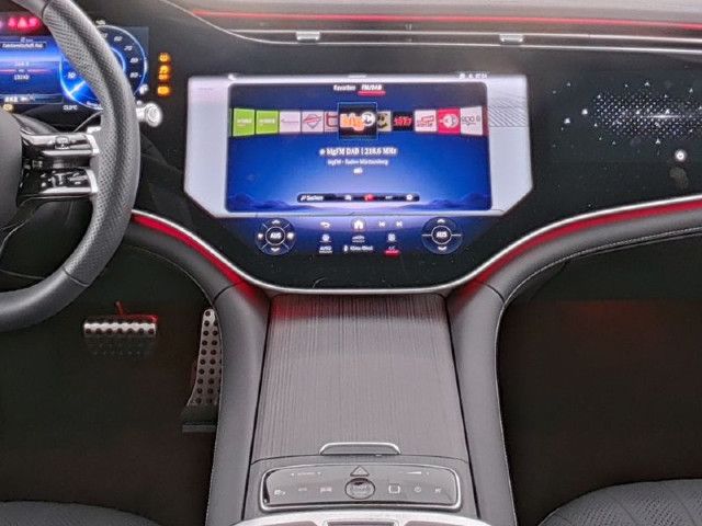 Mercedes-Benz EQS 450 4MATIC Sedan