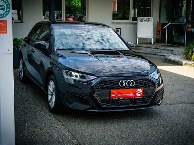 Audi A3 30 TFSI S-Tronic Sedan