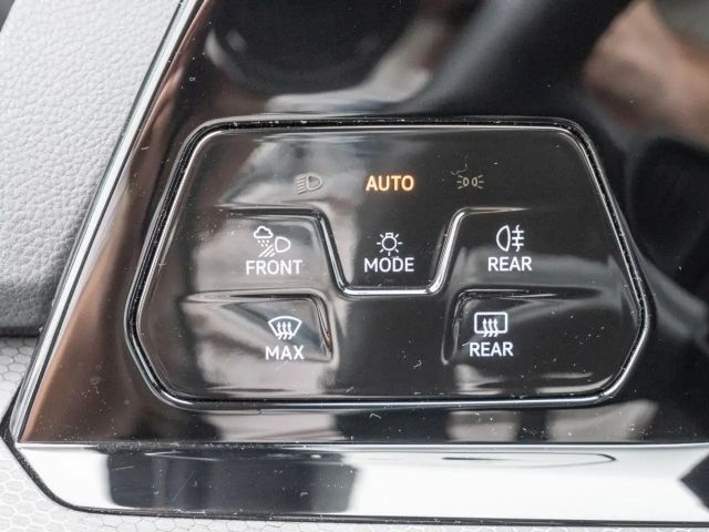 Volkswagen Golf 2.0 TSI DSG GTI