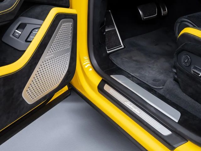 Lamborghini Urus Performante