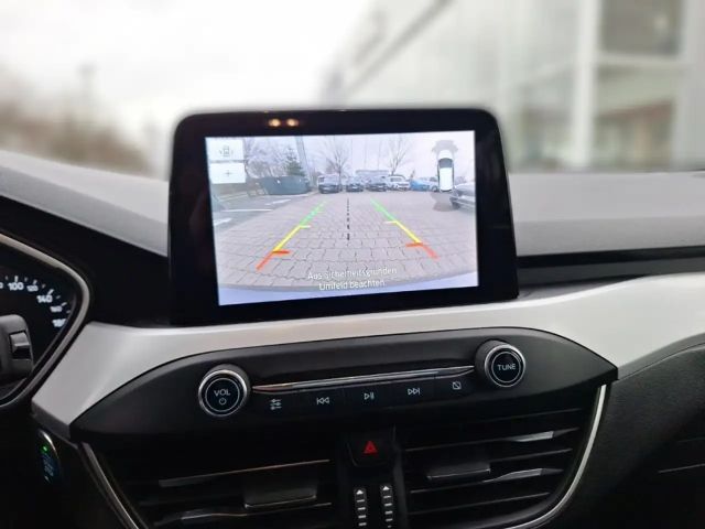 Ford Focus Cool & Connect