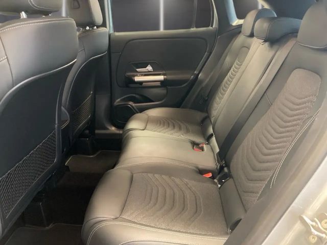 Mercedes-Benz GLA 180 Progressive