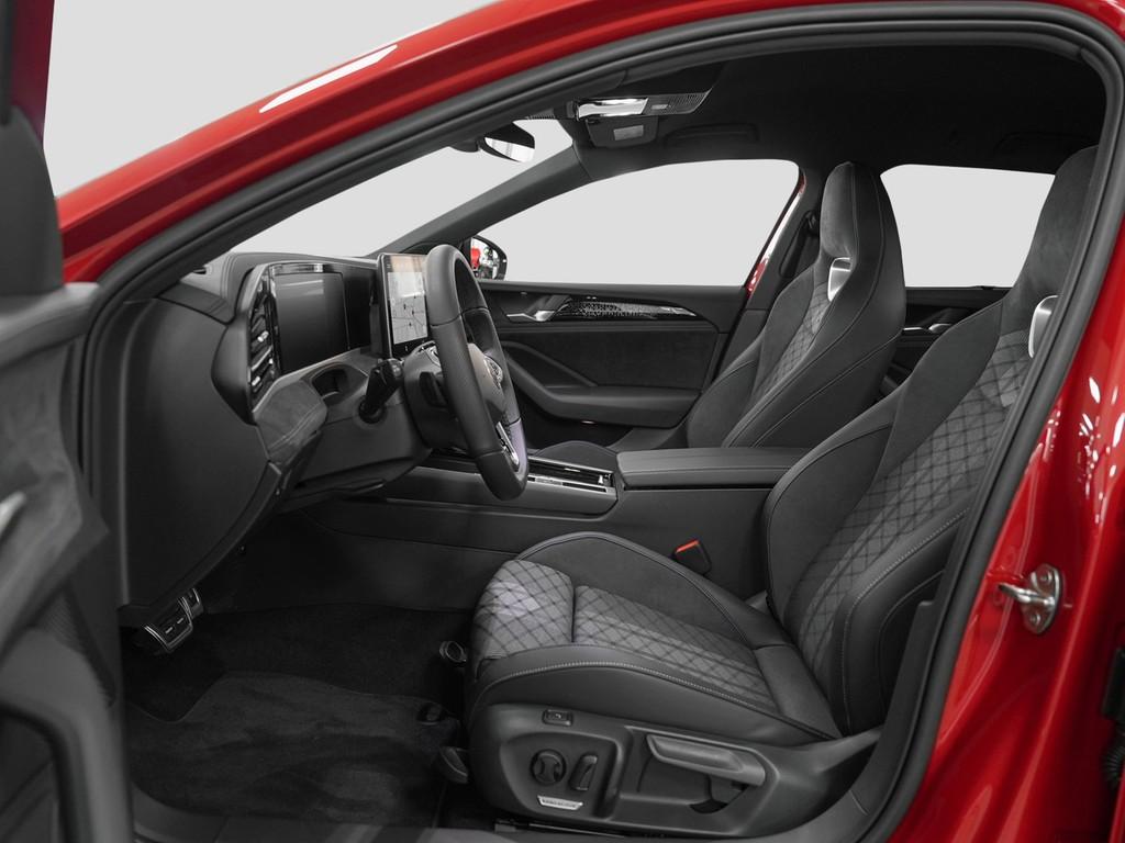 Volkswagen Passat R-Line eHybrid