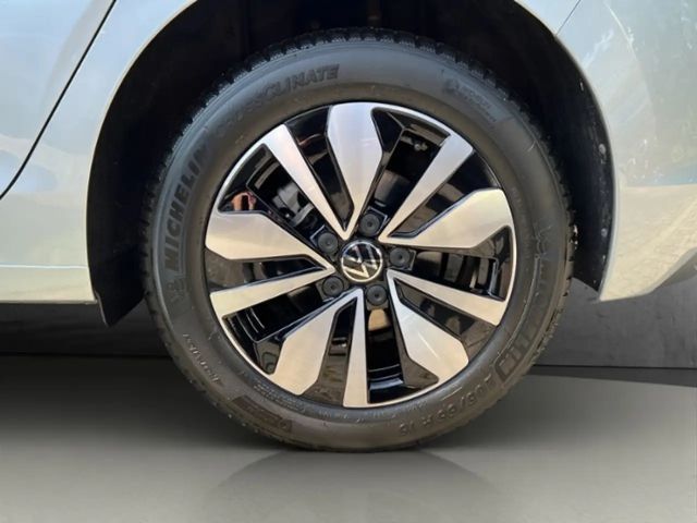 Volkswagen Golf 1.5 eTSI Golf VIII