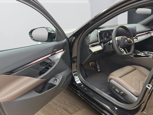 BMW 530 530e Touring xDrive