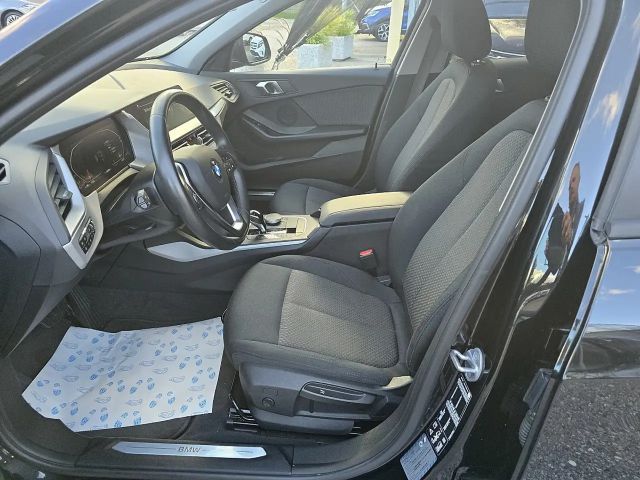 BMW 120 120d Sedan xDrive