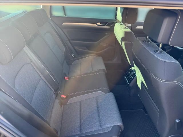 Volkswagen Passat Business Variant
