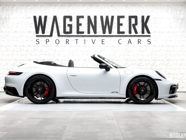 Porsche 992 Cabrio Carrera GTS