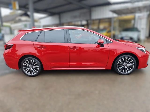 Toyota Corolla Hybride Team D Touring