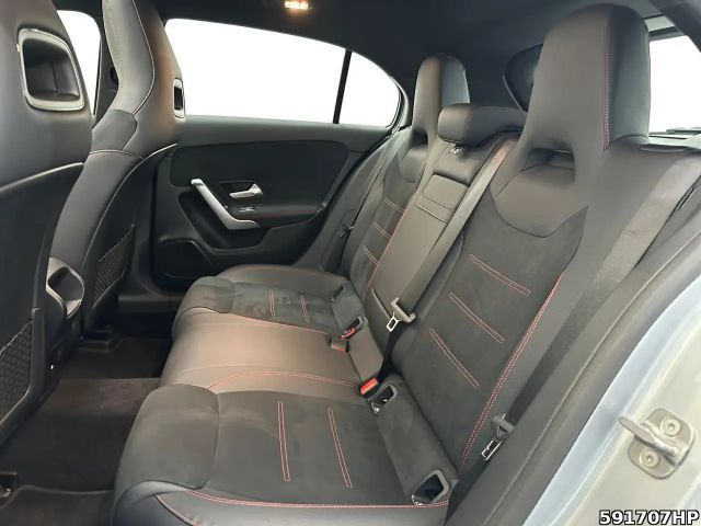 Mercedes-Benz A 250 AMG Line