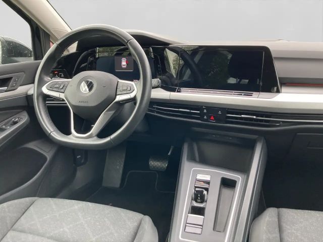Volkswagen Golf 2.0 TDI DSG Life Variant