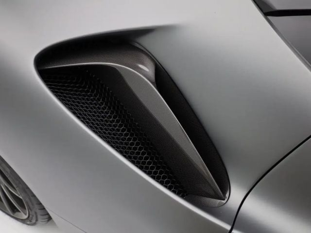 Ferrari SF90 Stradale