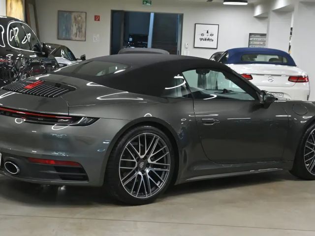 Porsche 992 4 Cabrio Carrera