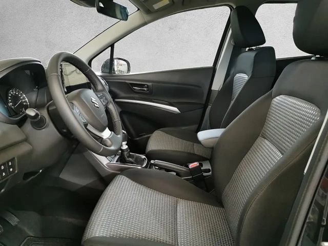 Suzuki S-Cross AllGrip Hybrid