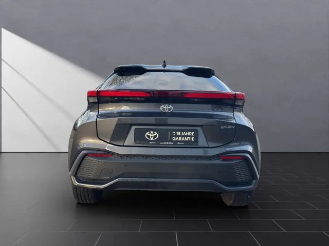 Toyota C-HR Plug-in Team D