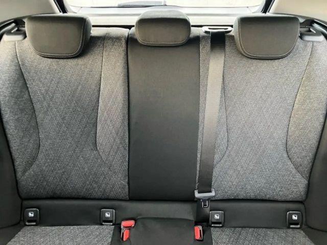 BMW 118 118d 5-deurs Sedan