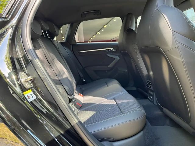 Audi A3 35 TFSI S-Line S-Tronic Sedan