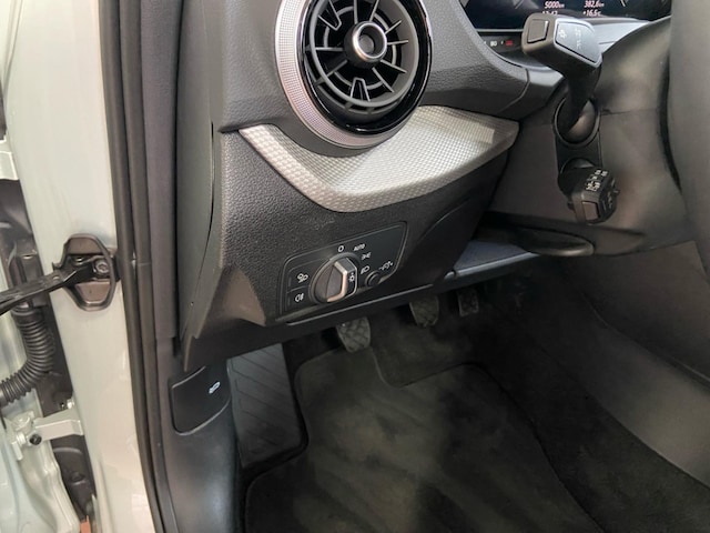 Audi Q2 35 TFSI S-Line