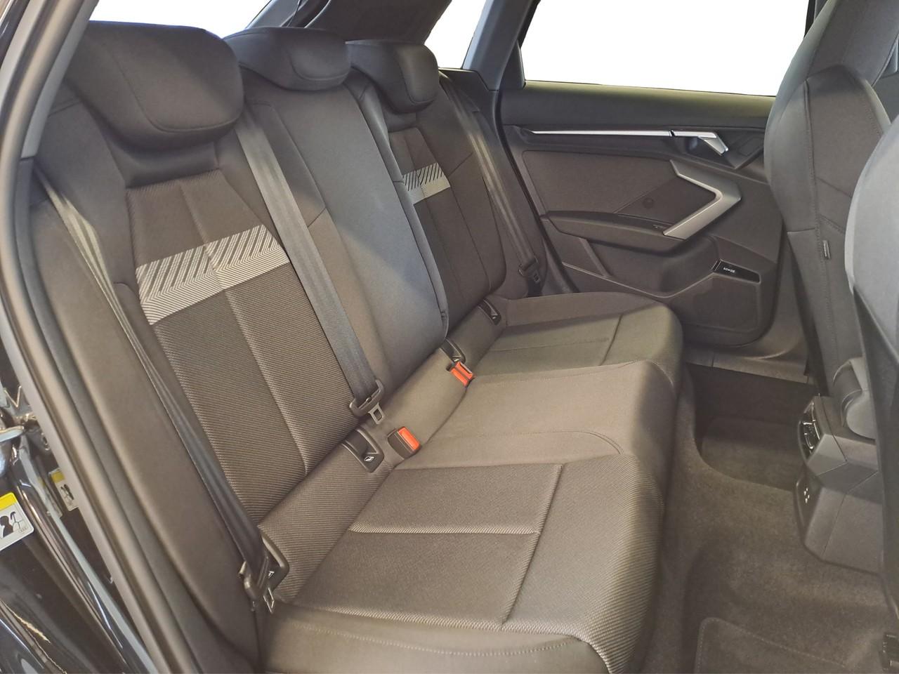 Audi A3 35 TFSI S-Line S-Tronic Sedan Sportback