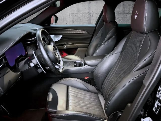 Maserati Grecale Modena