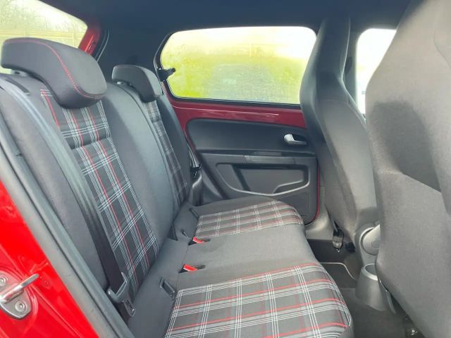 Volkswagen up! 1.0 TSI GTI