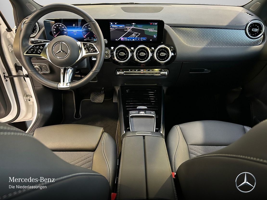 Mercedes-Benz B 200 Sedan