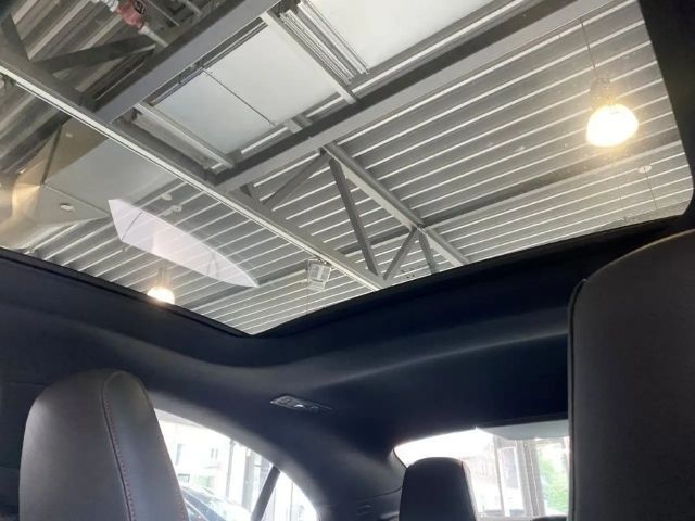 Mercedes-Benz CLA 200 AMG Line Coupé