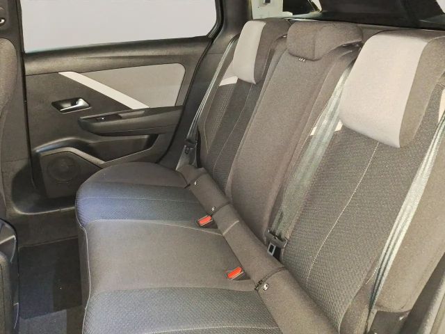 Opel Astra 1.2 Turbo Enjoy Sports Tourer Turbo