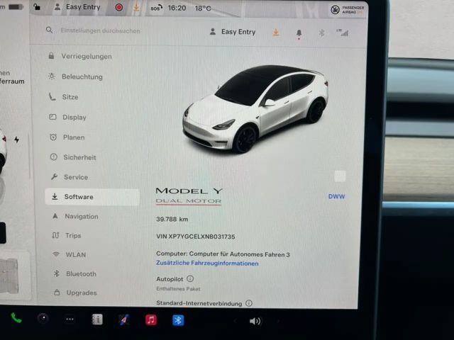 Tesla Model Y AWD Dual Motor Performance