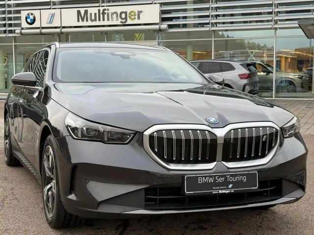 BMW i5 e40 T. HUD ACC SuView.Sitzbel.LiveProf.AHK19"