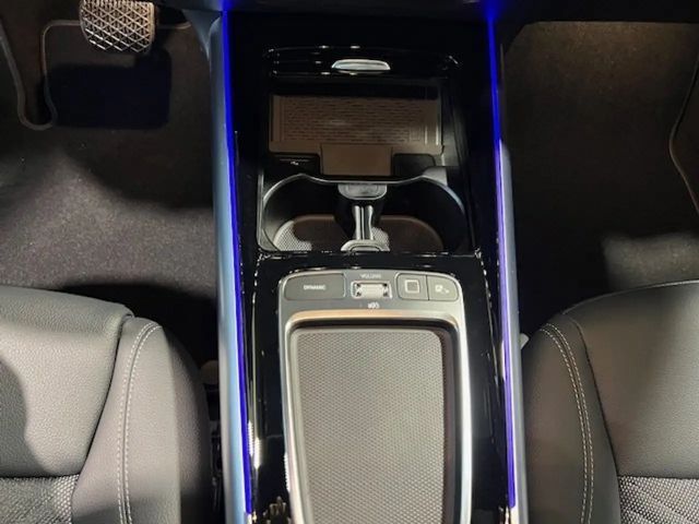 Mercedes-Benz B 200 Progressive Sedan