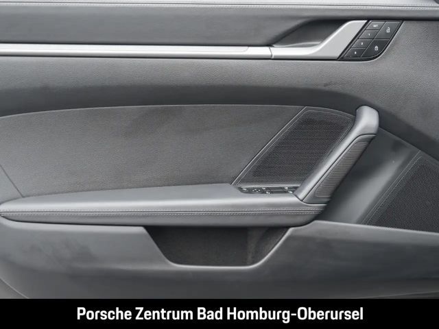 Porsche 992 4S Carrera Coupé