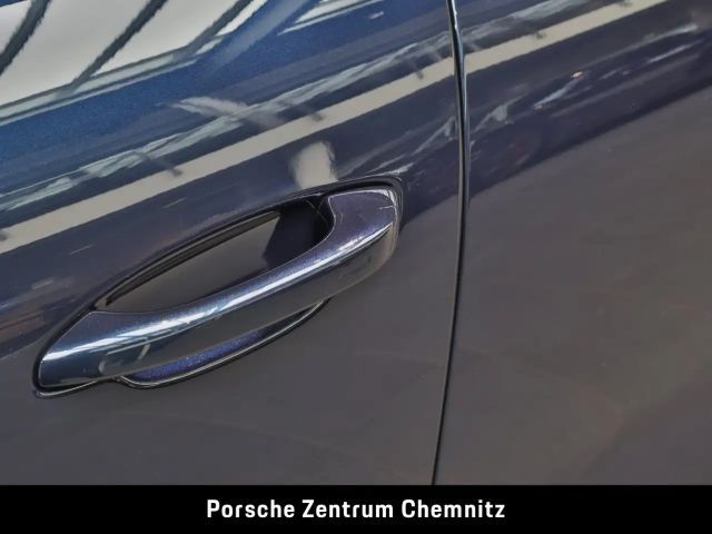 Porsche Cayenne Black Edition