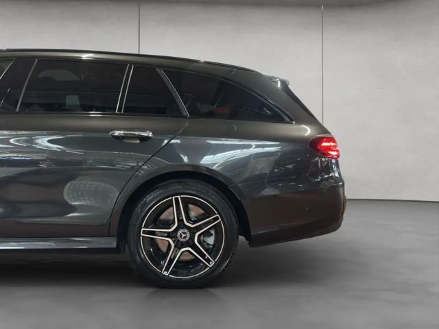 Mercedes-Benz E 300 E 300 e