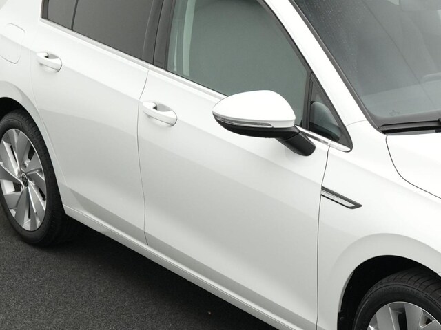 Volkswagen Golf 1.5 eTSI DSG Golf VIII Style