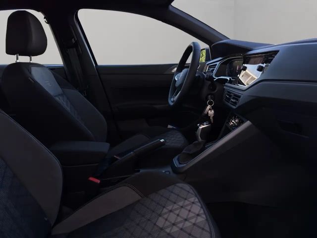 Volkswagen Polo 1.0 TSI DSG R-Line