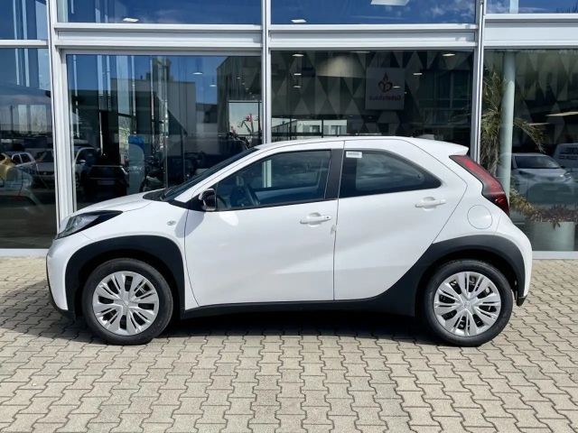 Toyota Aygo X Business Hatchback S-CVT