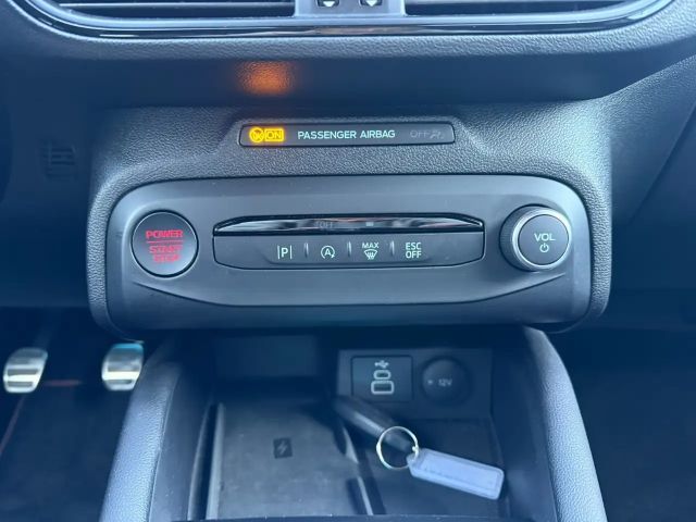 Ford Focus EcoBoost ST Line