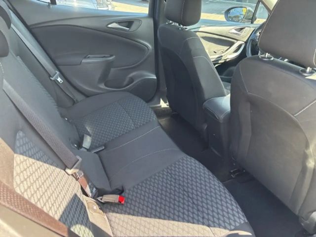 Opel Astra 1.2 Turbo Edition Turbo